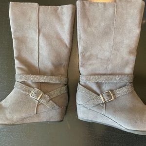 Girls Boots